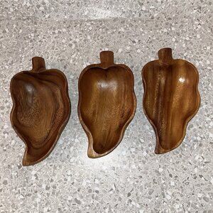 Monkeypod Signed Wood Made In Hawaii Leaf Shaped Nut Candy Bowls Set of 3